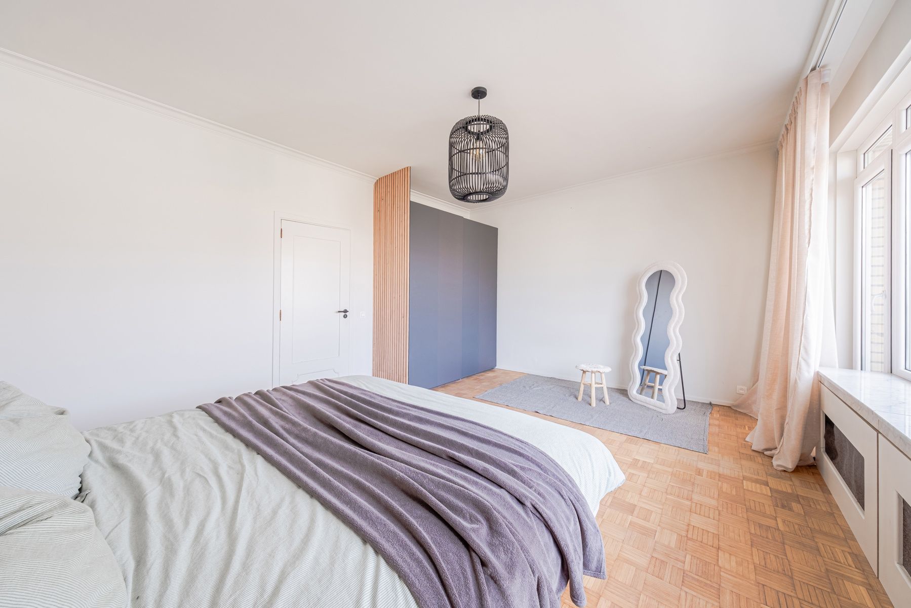 Volledig bemeubeld en gerenoveerd appartement met terras  foto 10