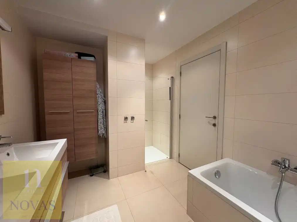 Prachtig appartement met 2 slaapkamers, 2 terassen, op toplocatie foto 19