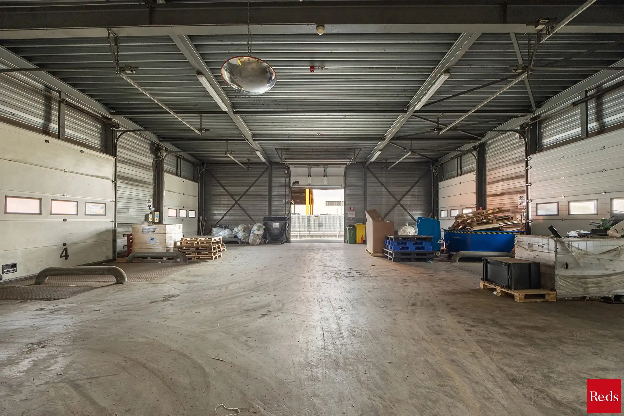 logistiek bedrijfsgebouw te huur op toplocatie foto 5