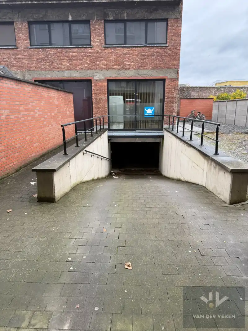 GEZELLIG 2-SLPK APPARTEMENT OP EEN TOP LOCATIE! foto 13