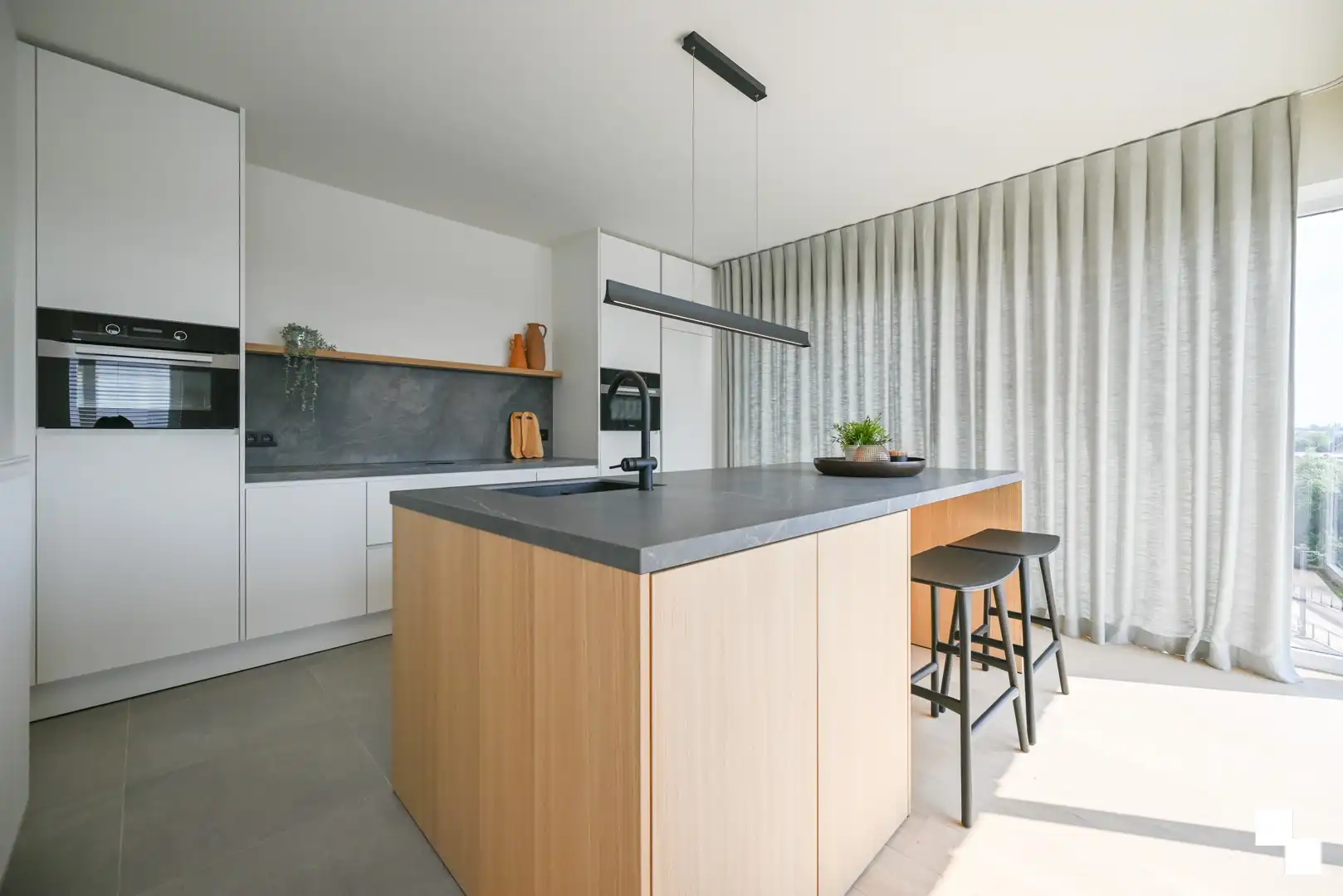 Luxe penthouse nabij centrum Ingelmunster foto 6