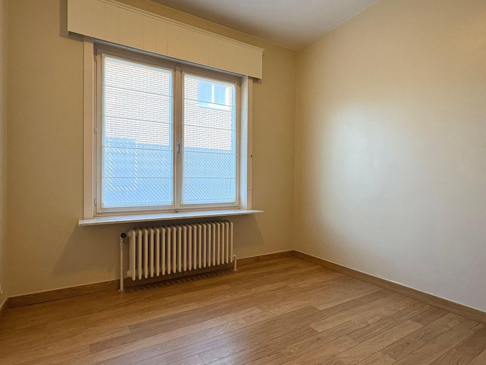 Ruime gezinswoning met tuin, vernieuwde keuken en veelzijdig atelier foto 6