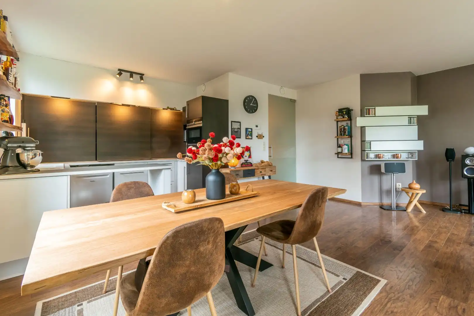 GELIJKVLOERS APP MET 2 SLP, TERRASSEN & STAANPLAATS ! foto 10