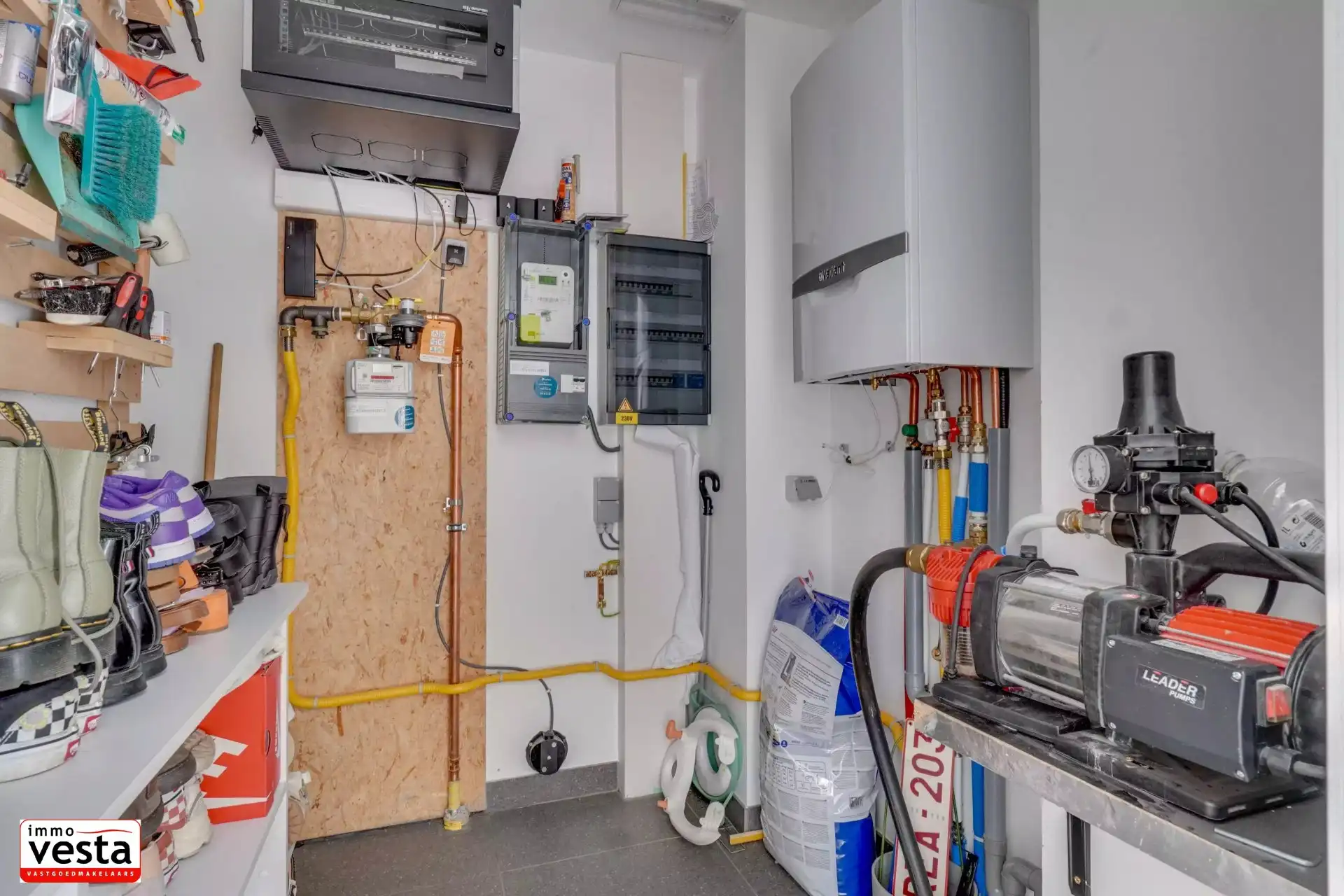 Huis met moderne voorzieningen foto 17