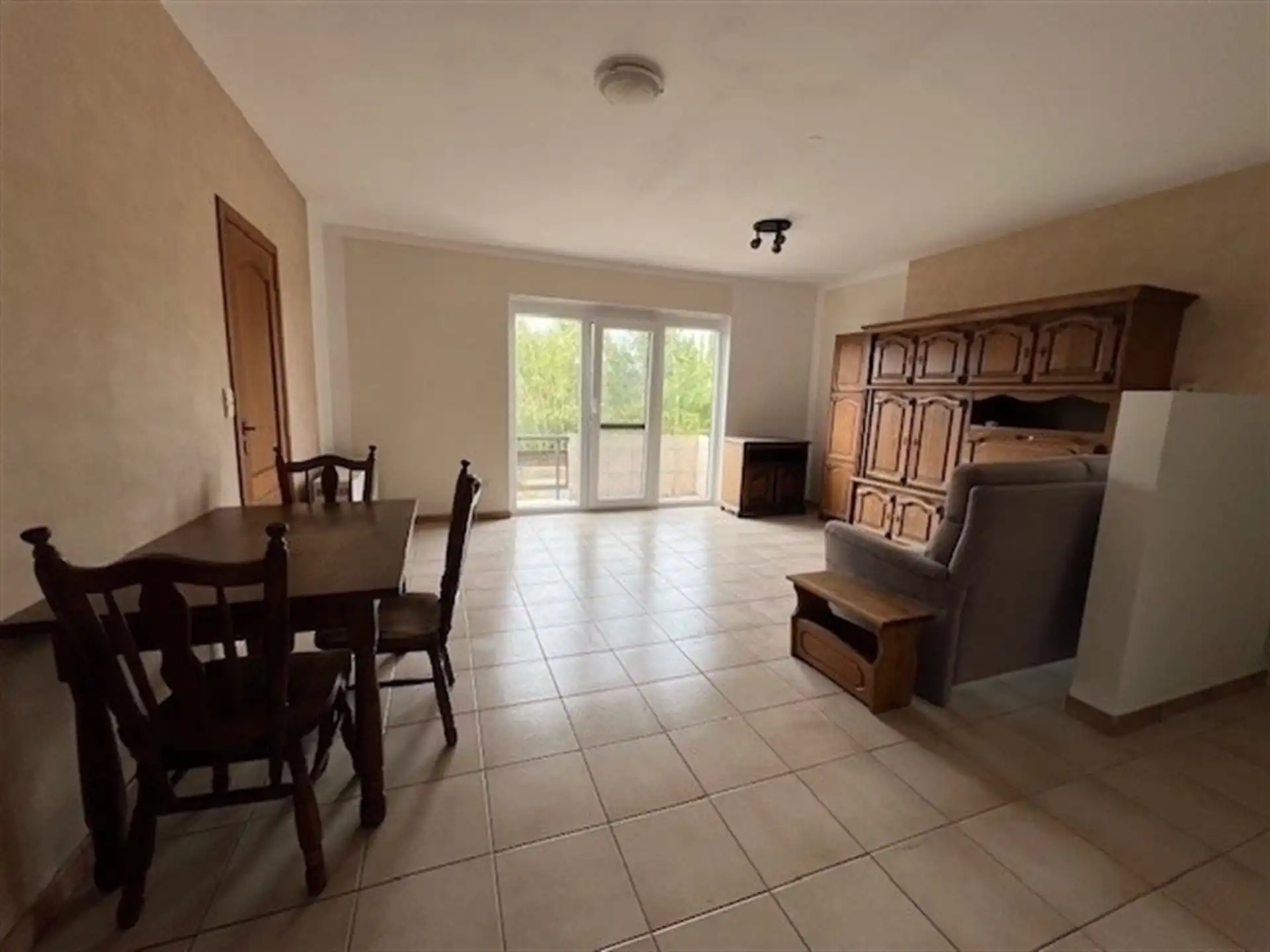 Charmant appartement met terras en mogelijkheid tot aankoop garage! foto 4