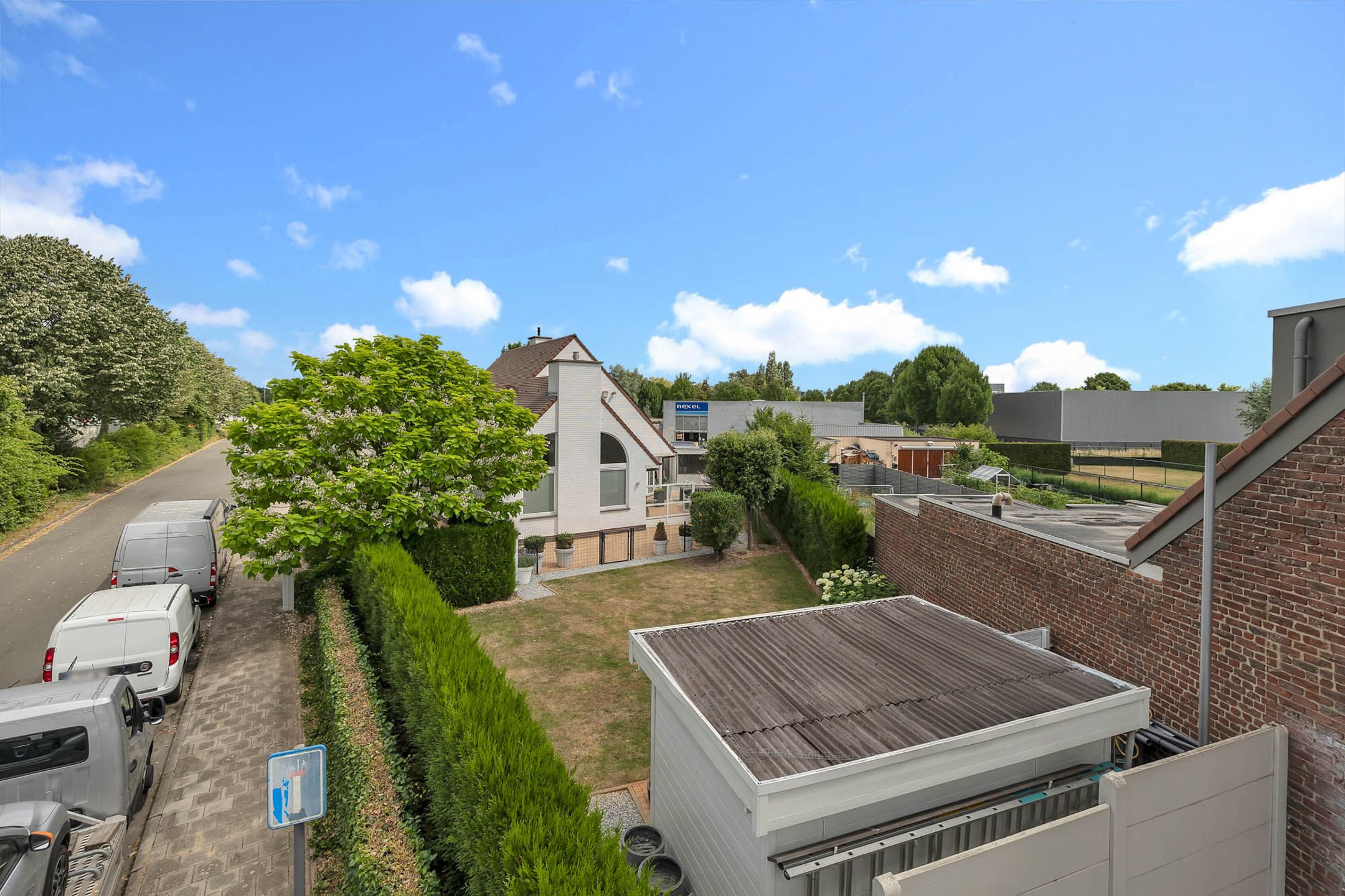 Instapklare villa in Erembodegem met hoogwaardige afwerking foto 27