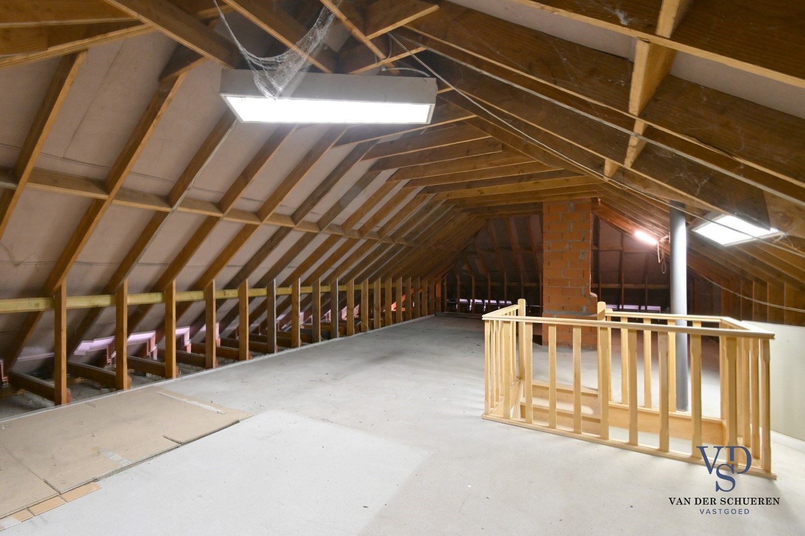 Bungalowwoning met afzonderlijke garage foto 26