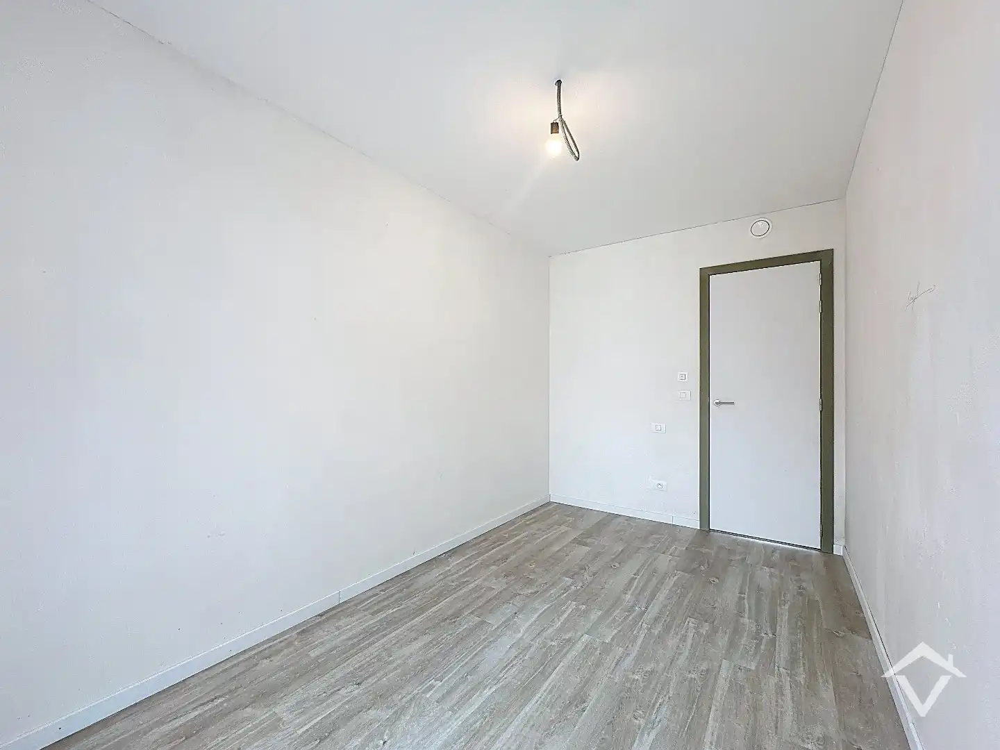 Wonen nabij jachthaven en zee - ruim appartement met terras en drie slaapkamers foto 15