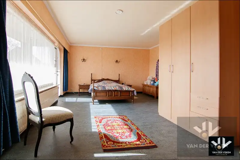 RUIME GEZINSWONING MET 4 SLAAPKAMERS foto 19