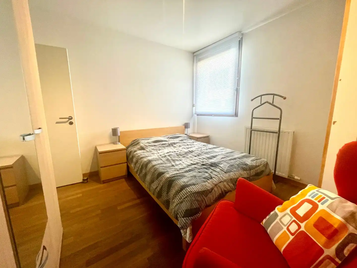 Gelijkvloersappartement met tuin nabij Sint-Pietersstation foto 7