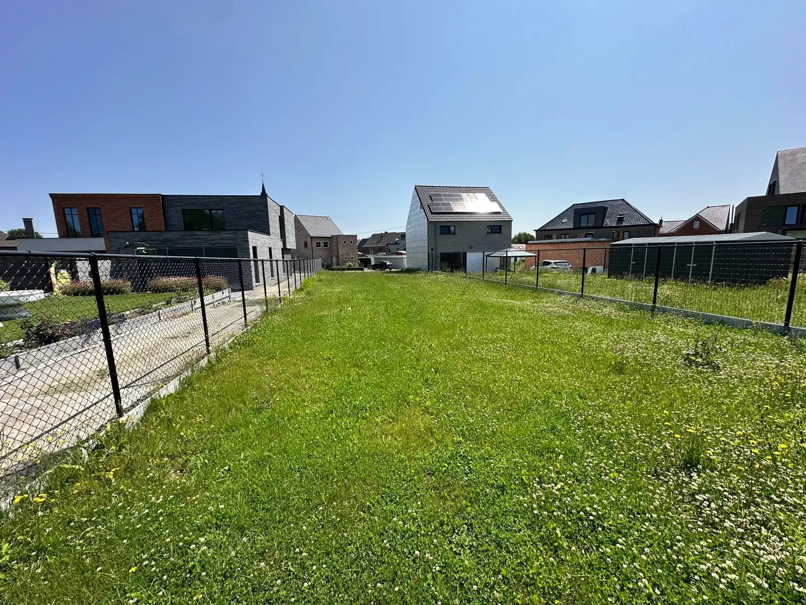 TE KOOP - bouwgrond voor halfopen bebouwing op 500m² foto 4