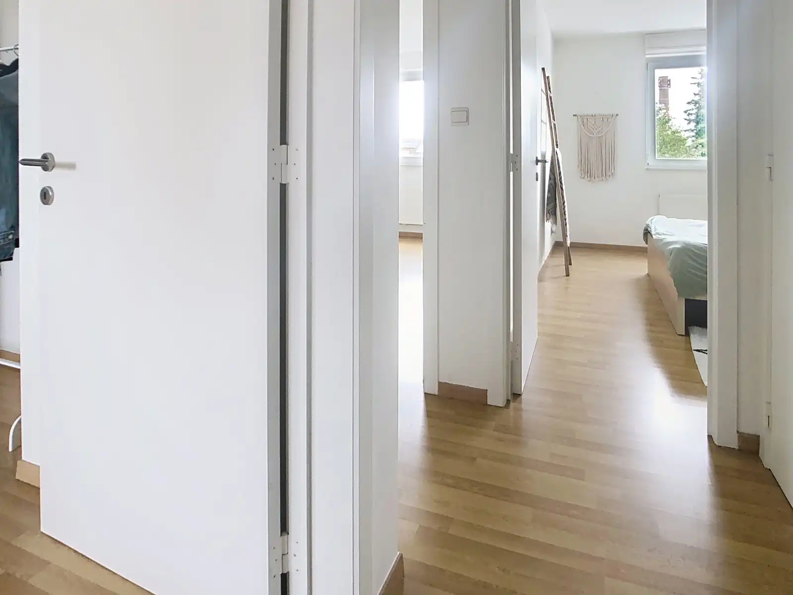 Nabij centrum: woning met 3 slaapkamers, tuin en garage foto 11