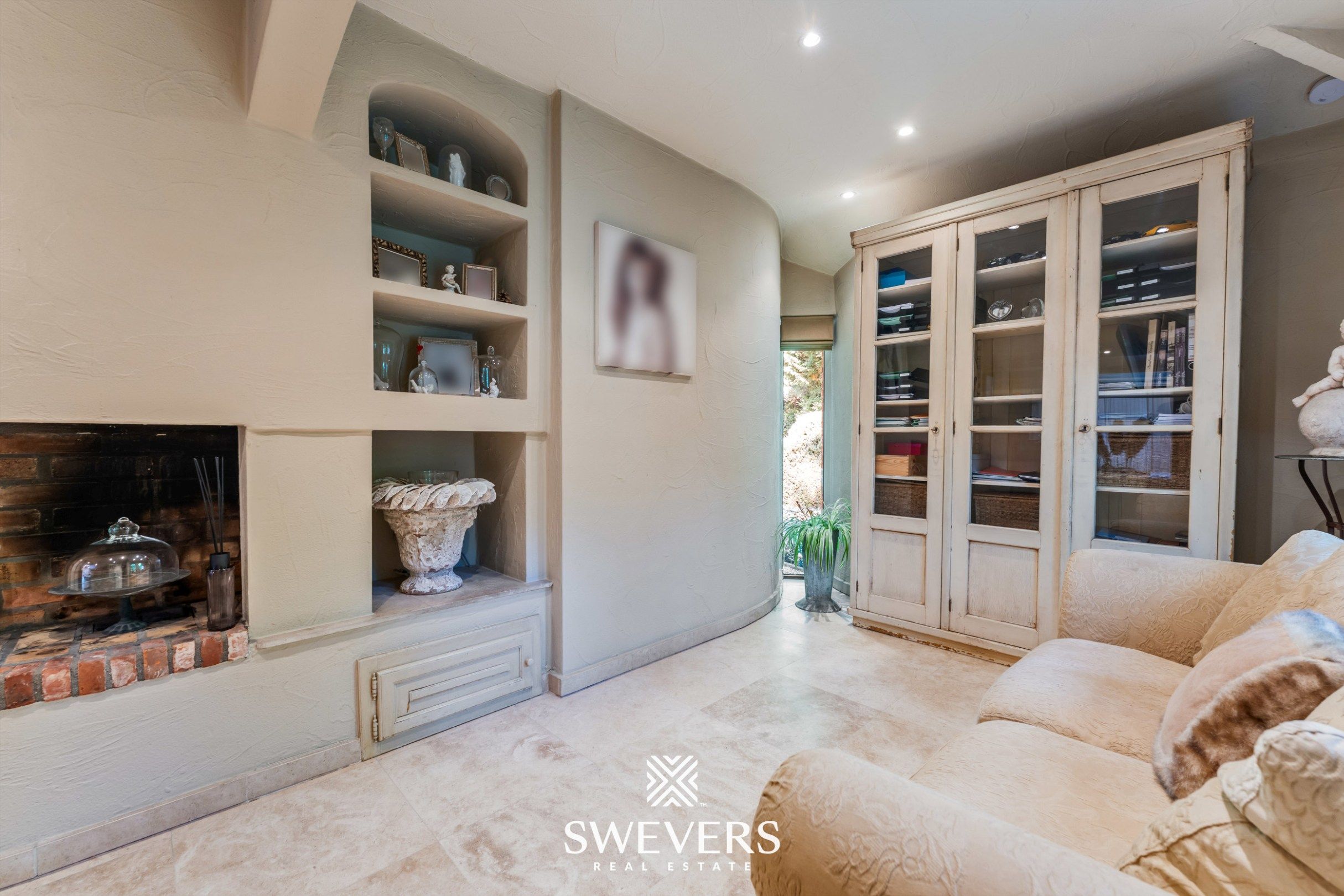 Exclusieve villa in Zuid-Franse stijl omgeven door groen in residentiële wijk Kayenberg foto 14