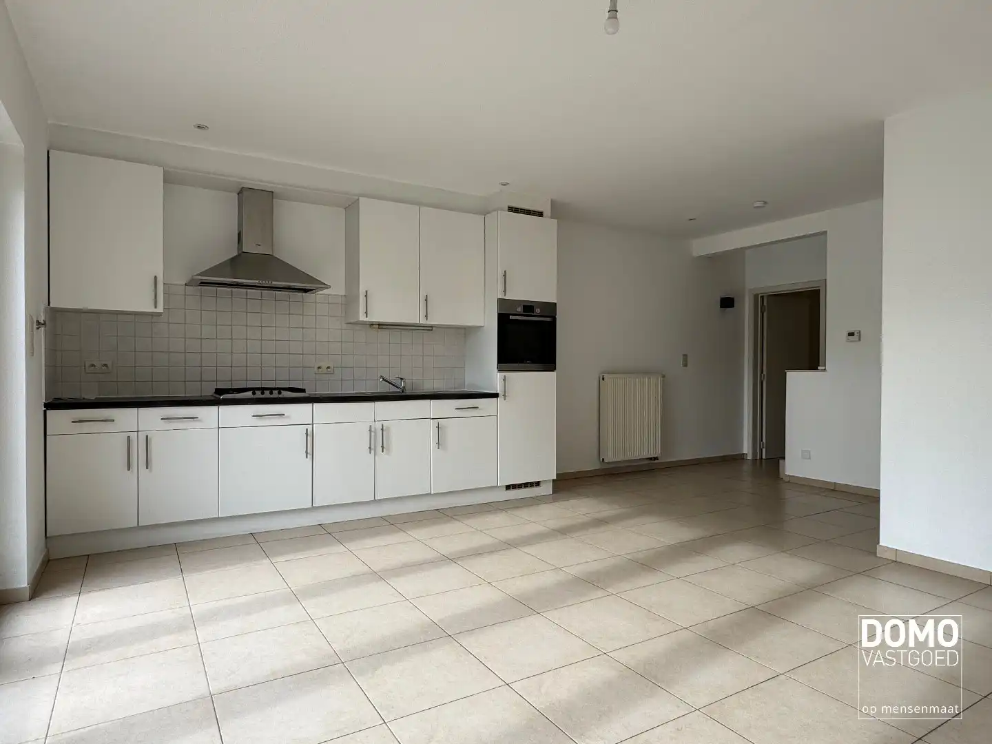 Ruime woning met tuin, garage en 3 slaapkamers vlakbij centrum Hasselt foto 3