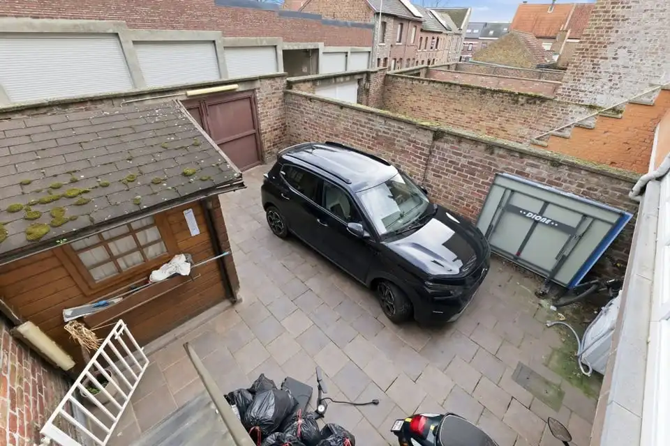 RUIME EN LICHTRIJKE GEZINSWONING MET GARAGE, TERRAS EN SAUNA IN TONGEREN foto 29