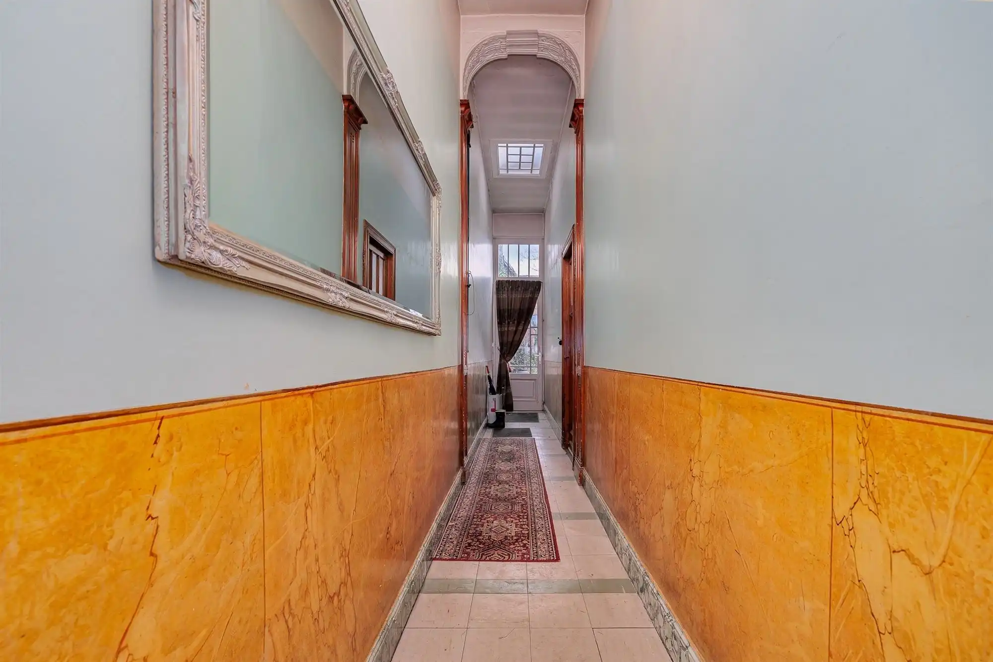 Prachtig winkelwoonhuis in eclectische stijl met 6 slk + zuidtuin foto 7