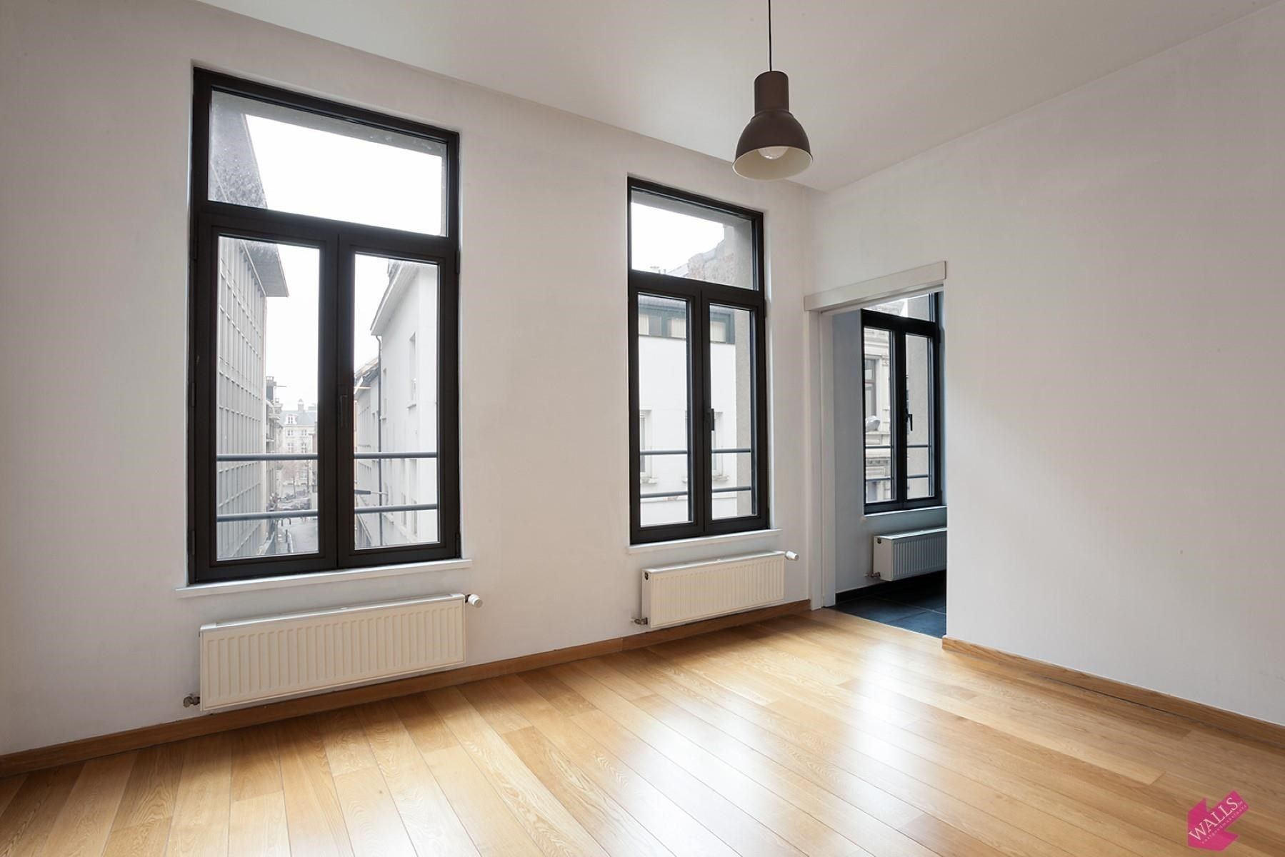 Prachtige ruime flat op topligging in de Kammenstraat foto 11