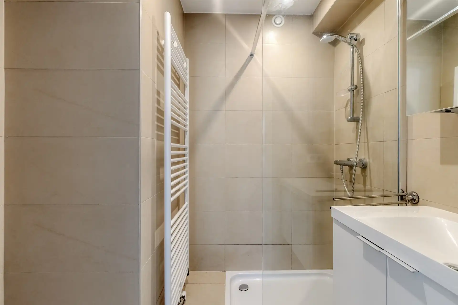 Instapklaar appartement met zuidwest-terras en EPC A foto 7