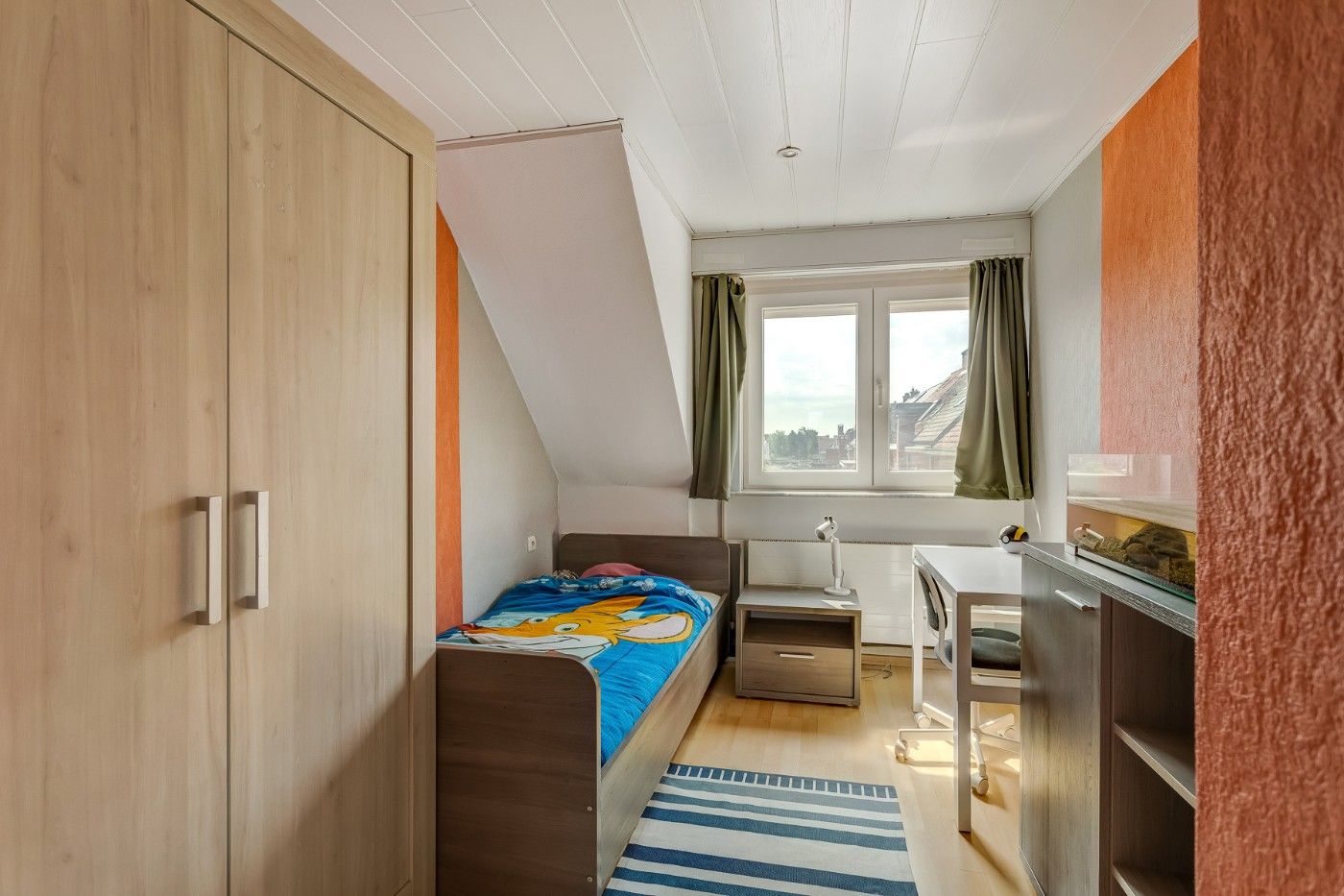 Grote woning met 4 à 5 slpk., inpandige garage en tuin foto 18