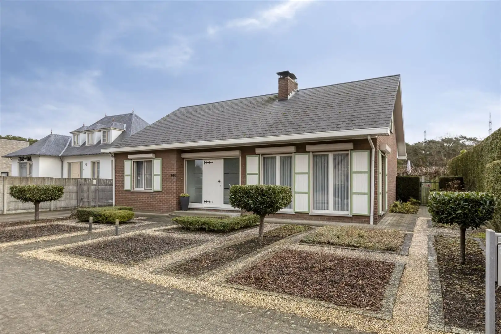 TE KOOP: Vrijstaande woning met 3 slaapkamers te Paal! foto 3