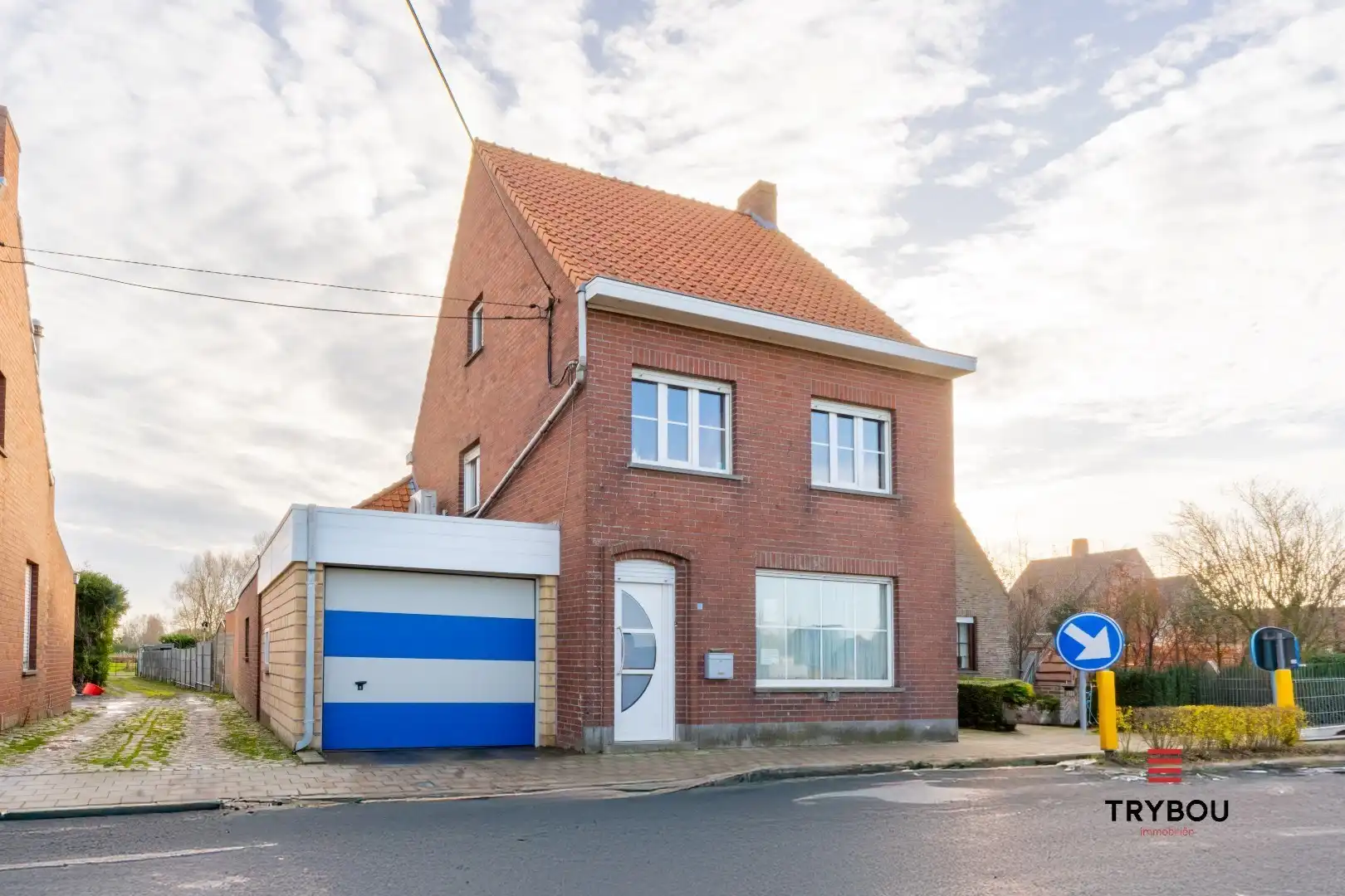 Hoofdfoto van de publicatie: Alleenstaande, kloeke woning met veel potentieel - Jonkershove