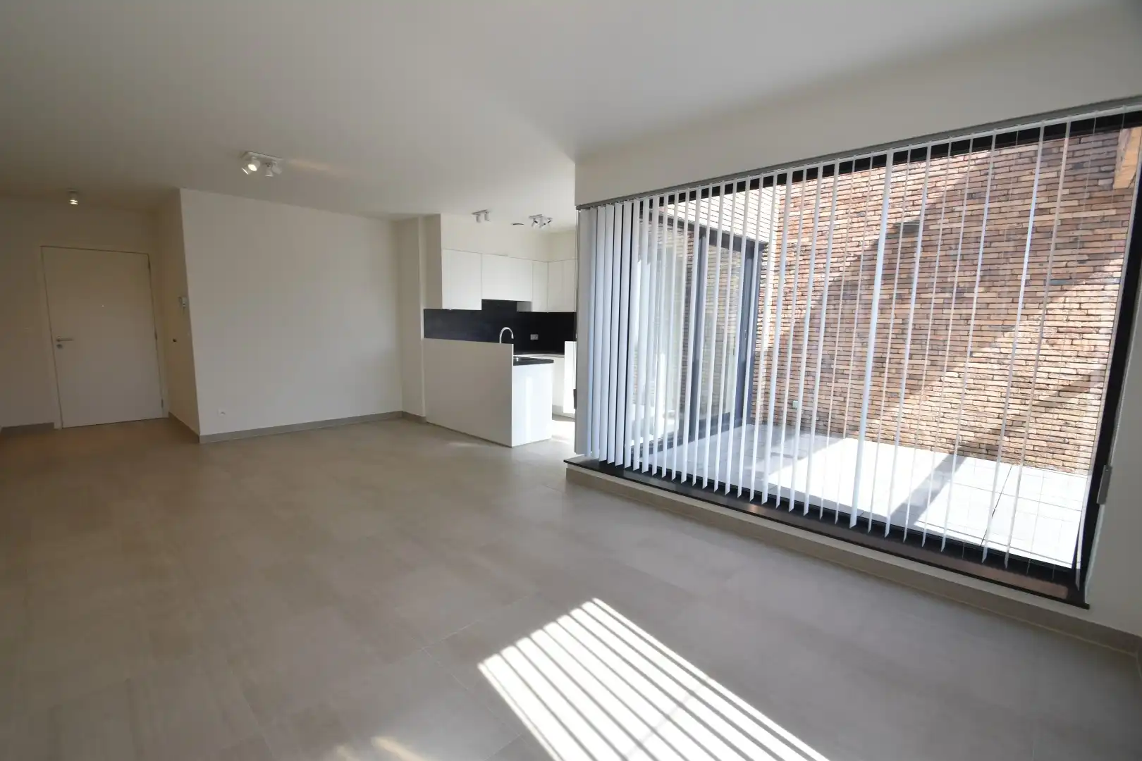 Nieuwbouw appartement met één slaapkamer foto 3