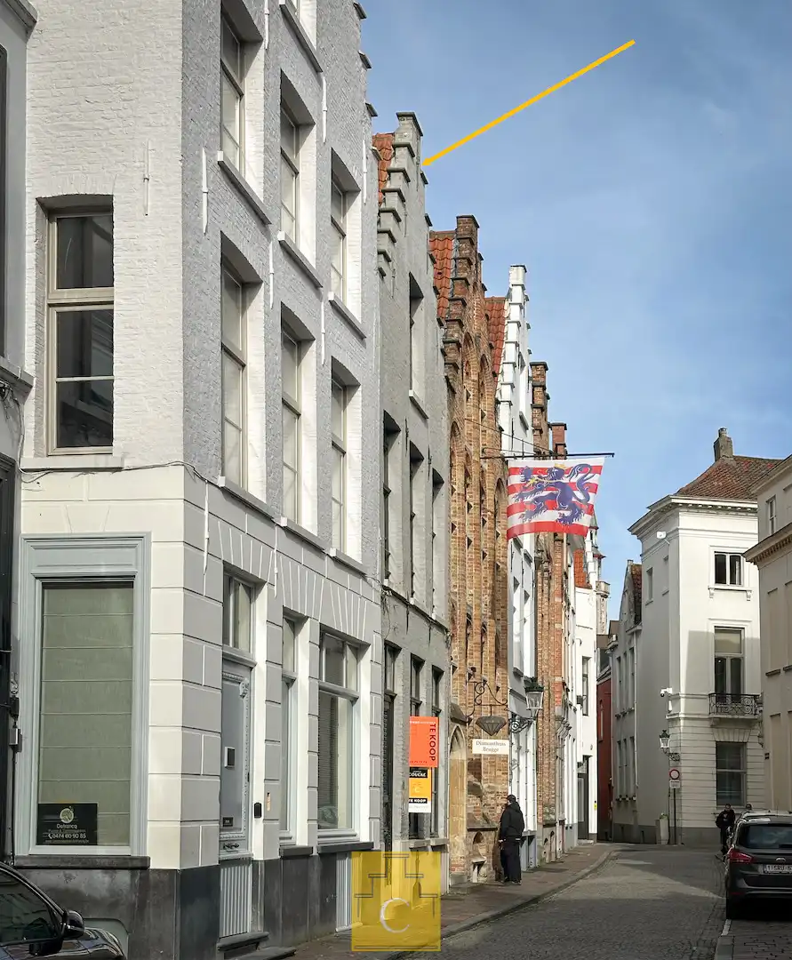 17e-18e eeuws diephuis vlakbij de Markt, authentiek met eigentijdse touch, energiezuinig en stil foto 2