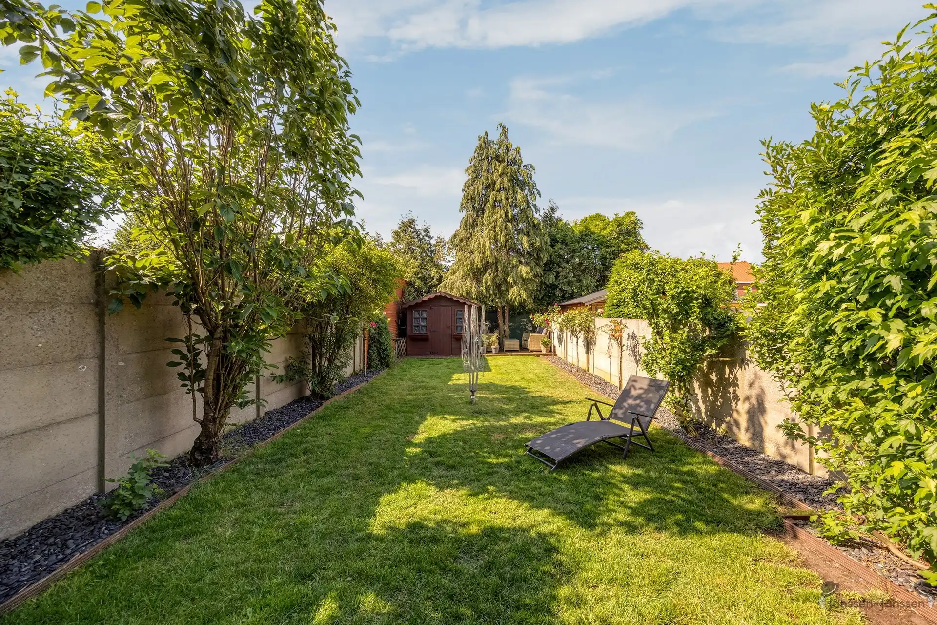 Woning met 3 slaapkamers, garage en gezellige tuin foto 14