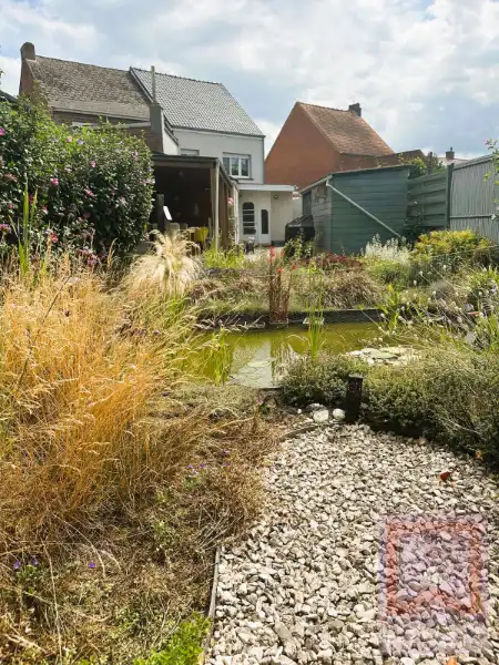 Instapklare gezinswoning met 4 slaapkamers, mooie grote tuin en ruime parkeermogelijkheden foto 31