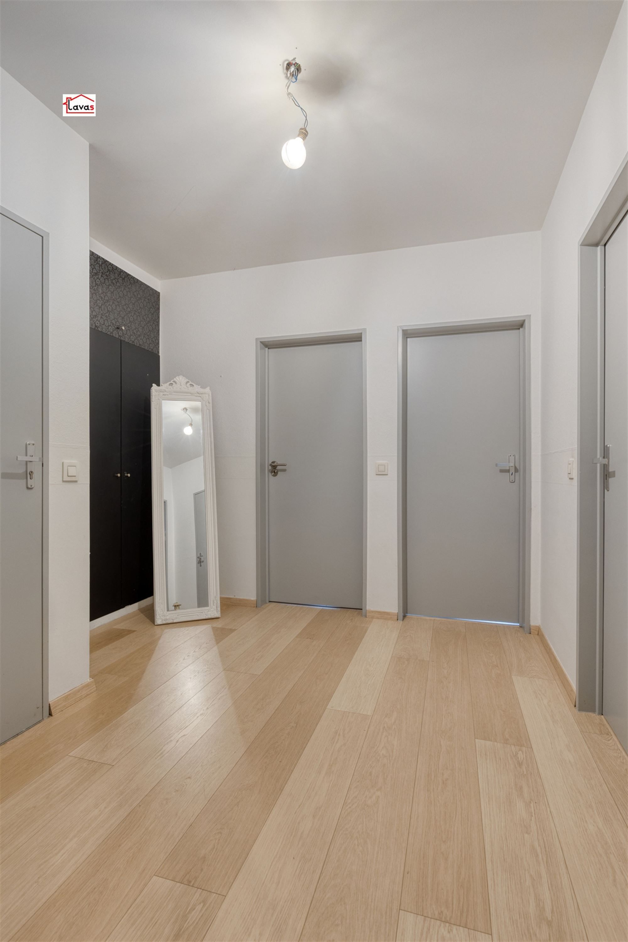 Appartement met tuin foto 3