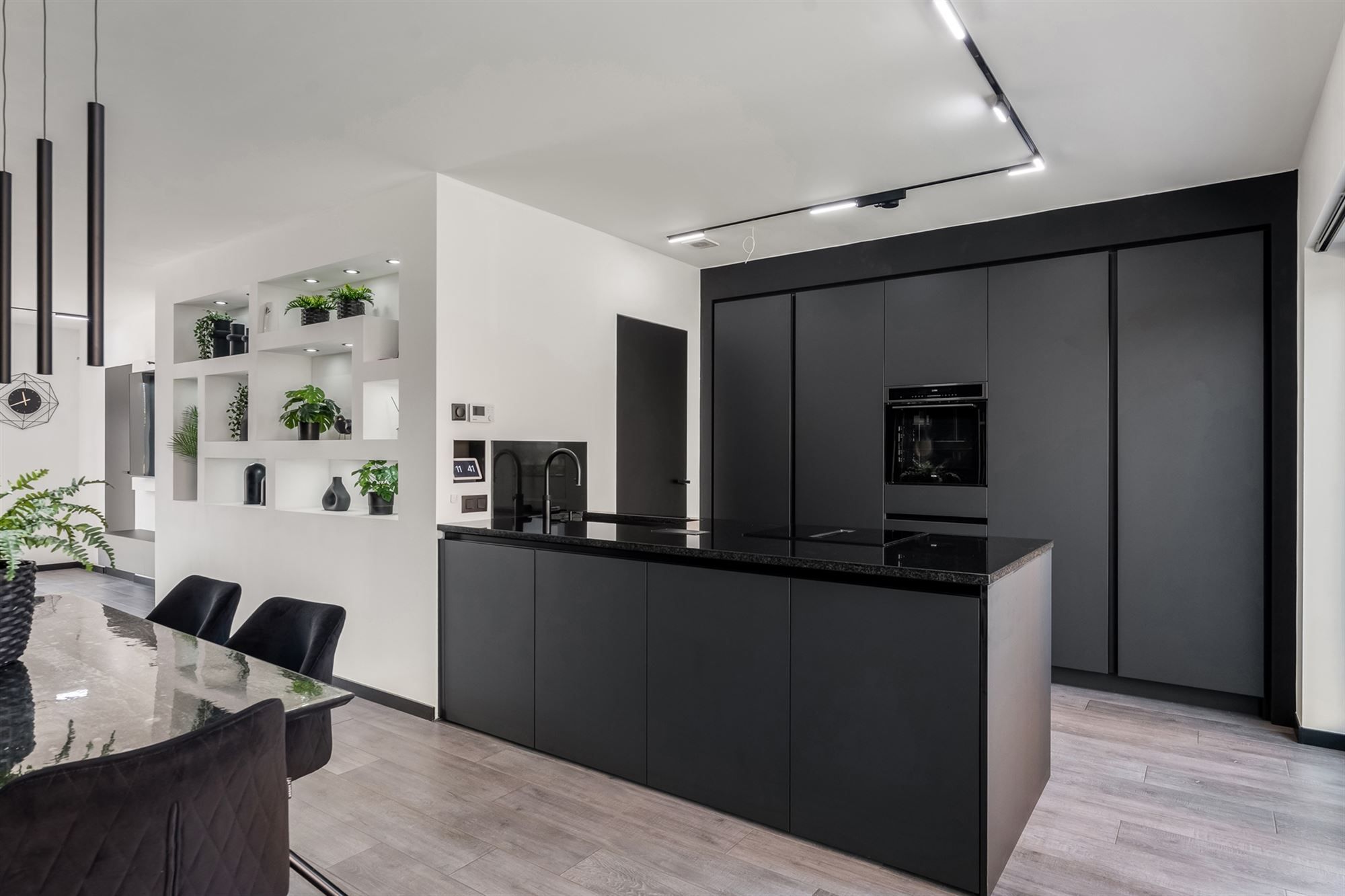 RECENTE WONING MET 3 SLAAPKAMERS EN KWALITATIEVE AFWERKING OP RUSTIGE LIGGING foto 13
