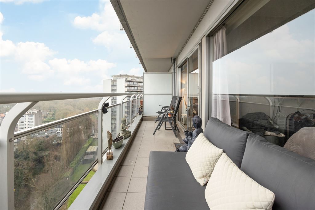 Instapklaar appartement met panoramisch terras foto 5