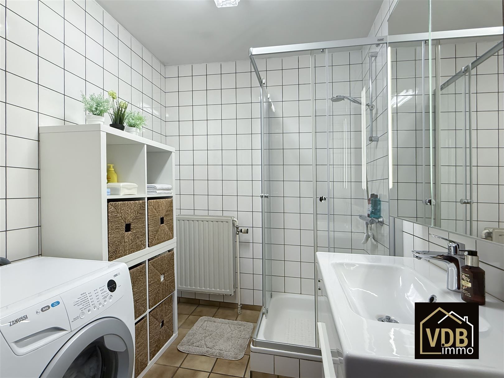 Instapklare halfopen bebouwing met 3 slaapkamers foto 47