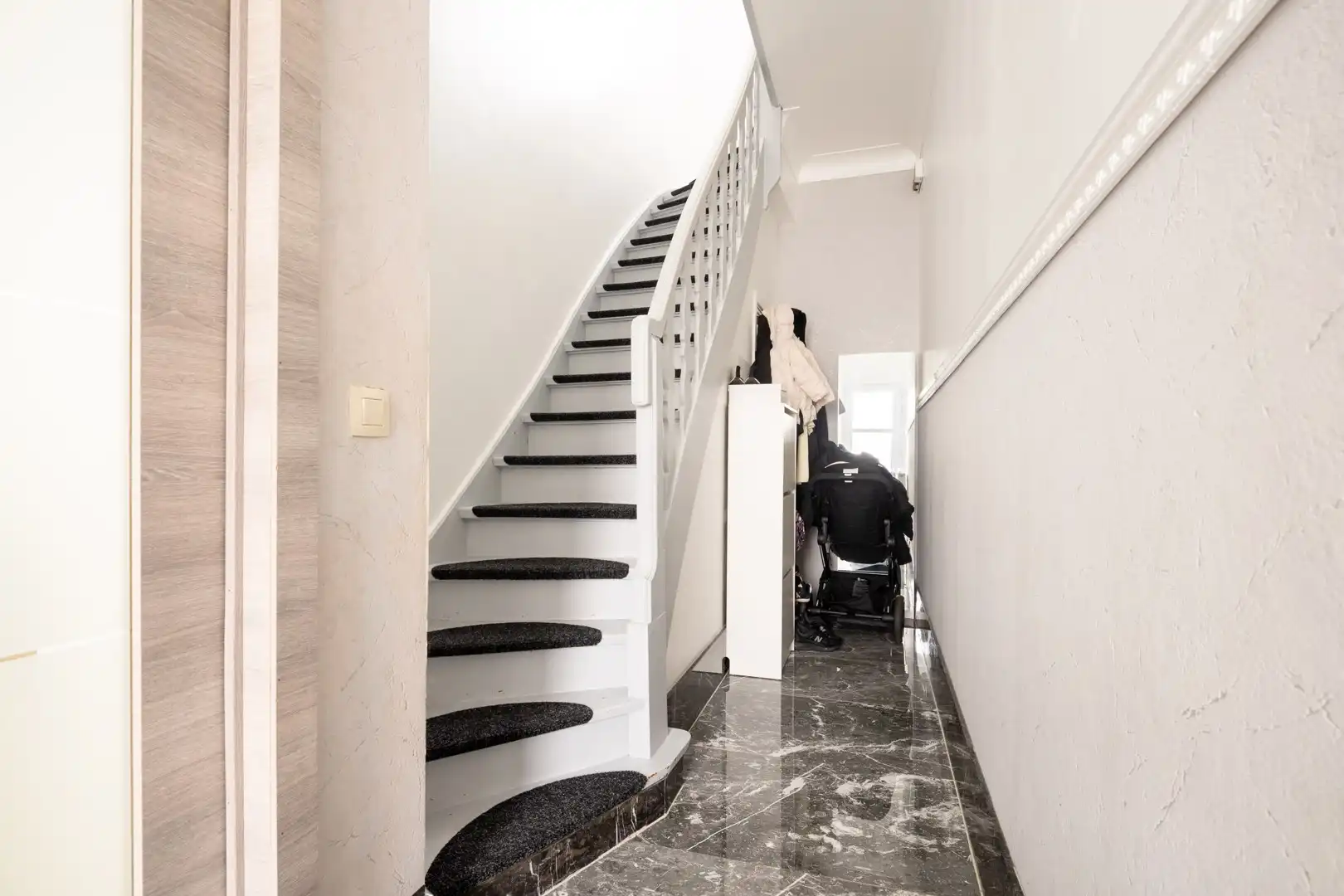 Stil en centraal wonen in het hart Merksem! foto 13