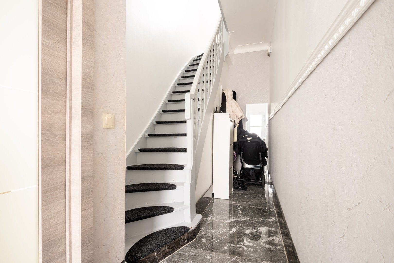 Stil en centraal wonen in het hart Merksem! foto 13