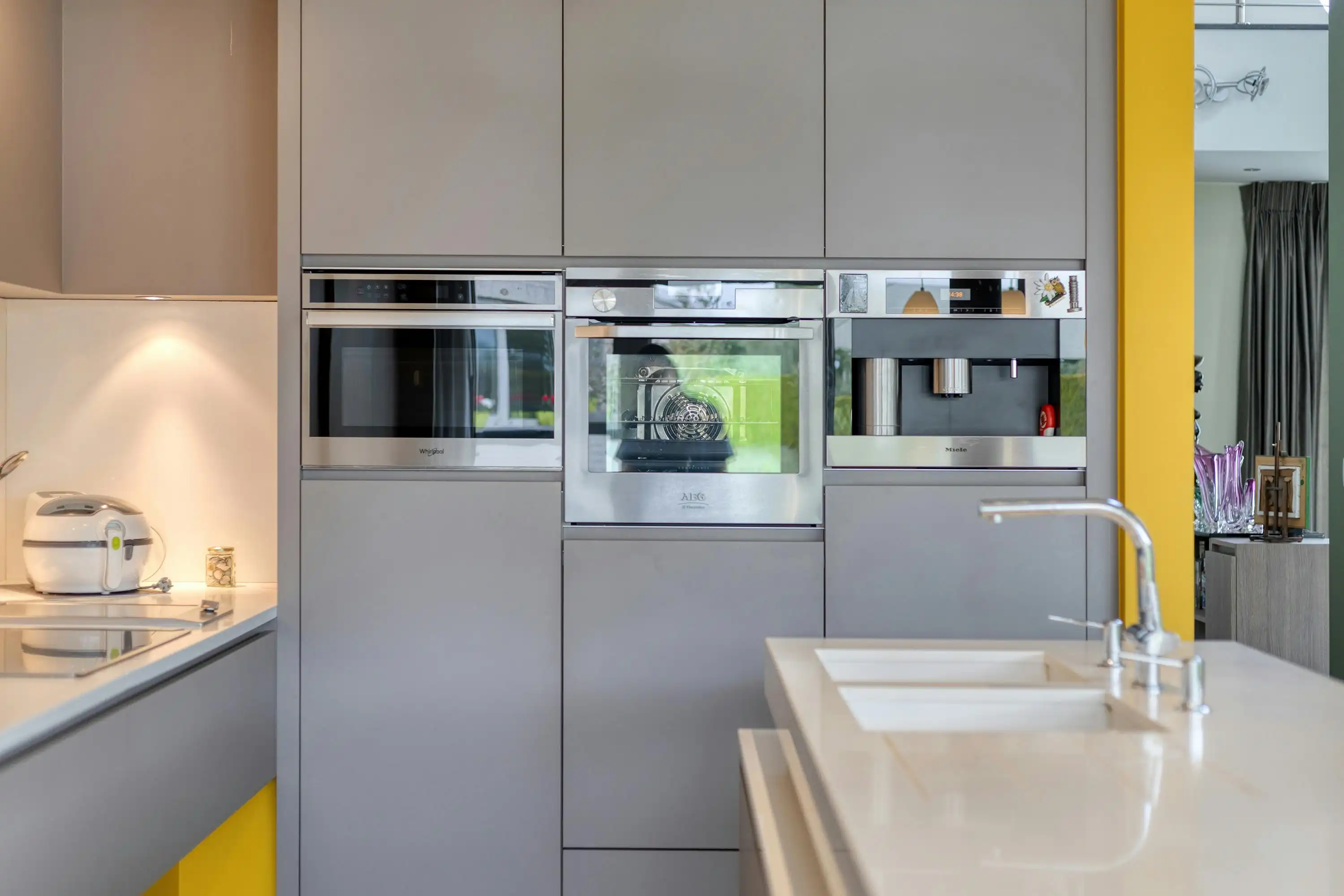Ruime woning met magazijn (250m²) te koop in Baasrode foto 5