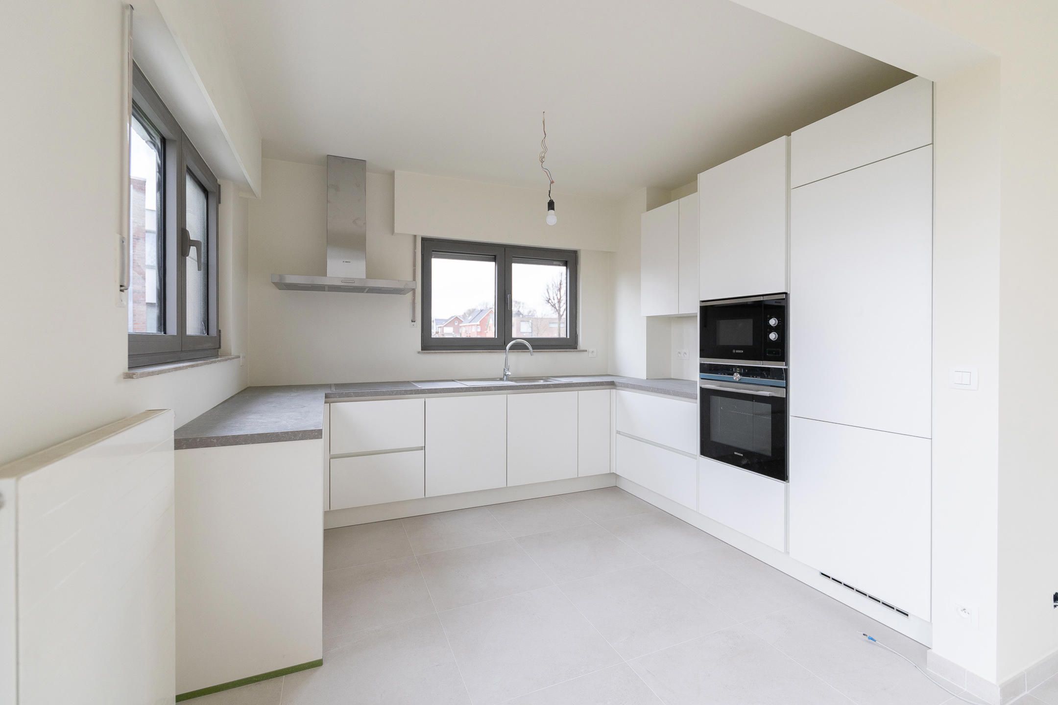 Gerenoveerde woning in een rustige straat foto 7