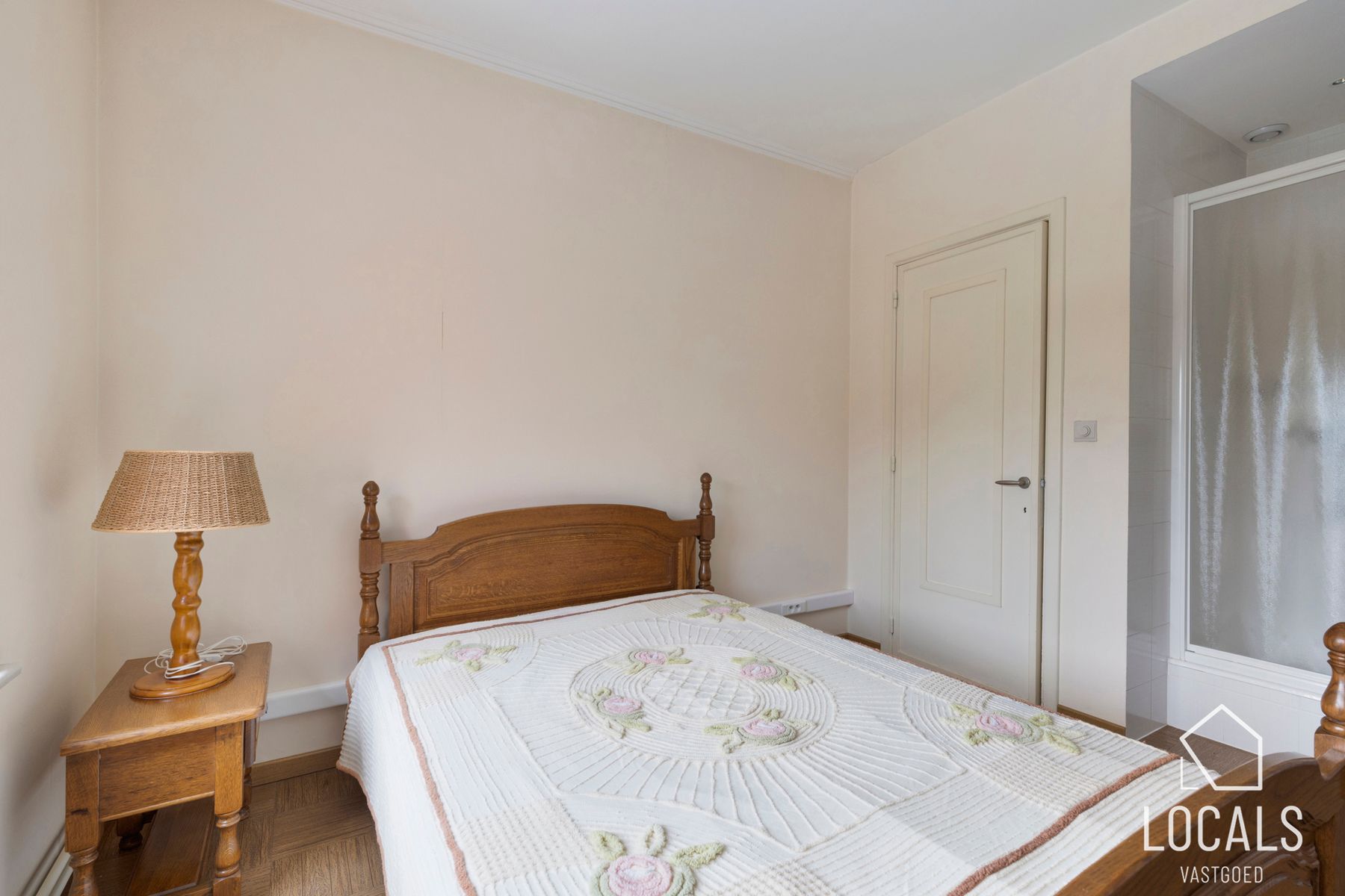 Instapklare woning met 3 slaapkamers + zolder, tuin, garage foto 18