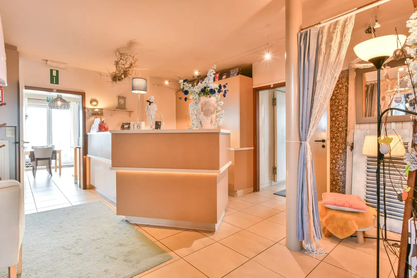 Unieke investeringskans: karaktervol hotel met 18 kamers & woonmogelijkheden te koop!  foto 26
