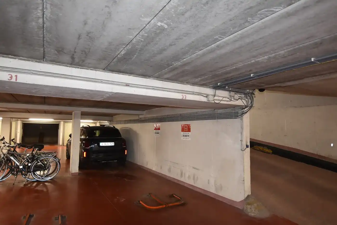 Autostaanplaats in een residentie op de Kustlaan nabij het Albertplein foto 4