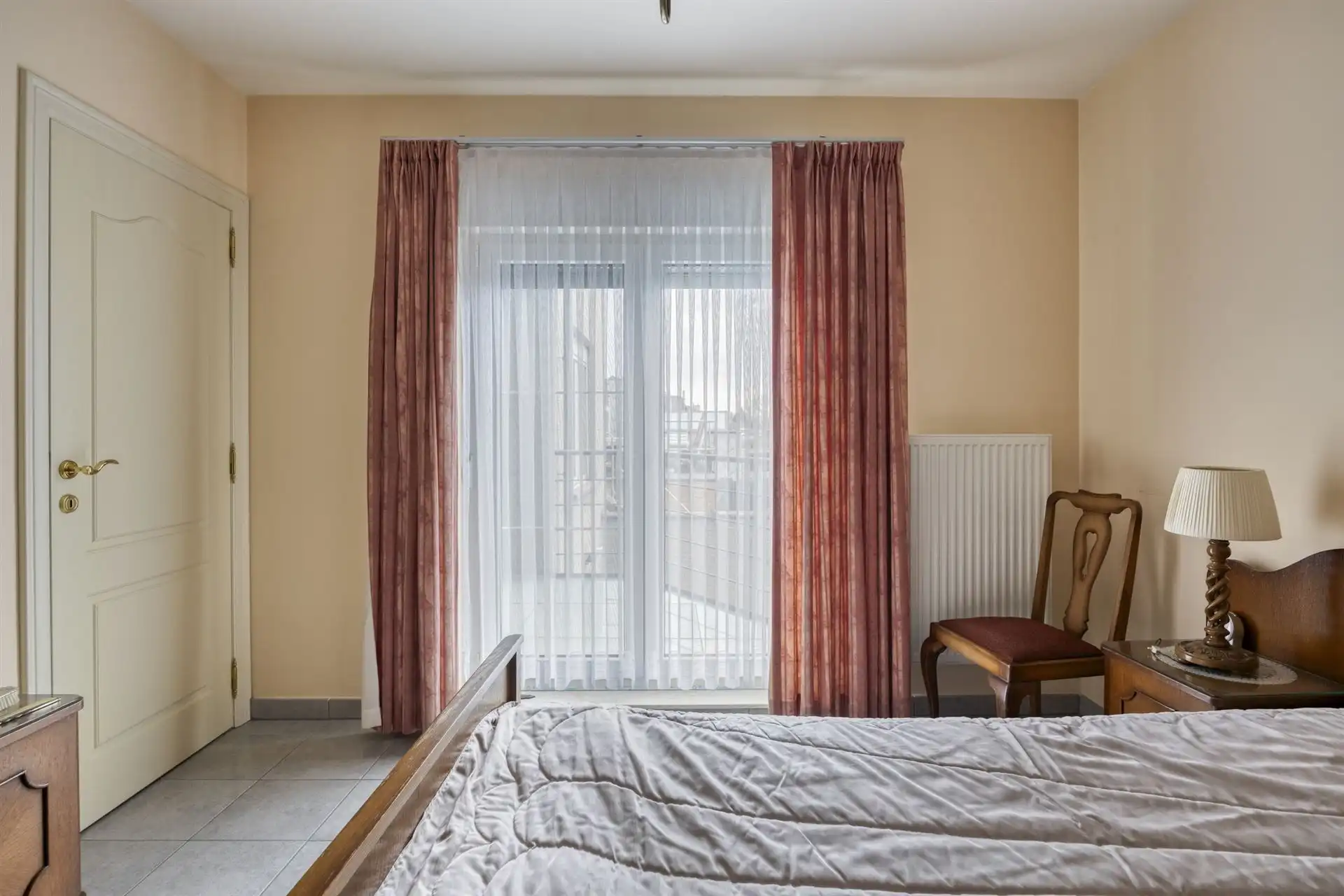 Instapklaar appartement met 3 slaapkamers, terras en garage foto 11