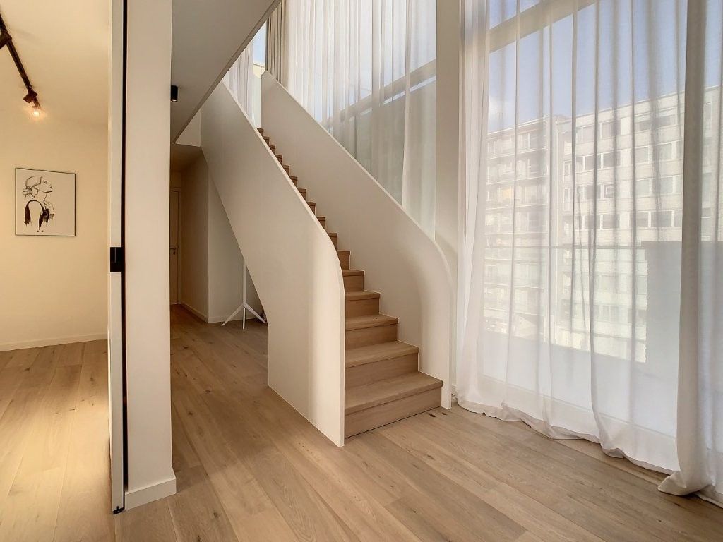 LUXUEUS PENTHOUSE 161M² MET 2SLK IN CENTRUM TONGEREN. foto 5