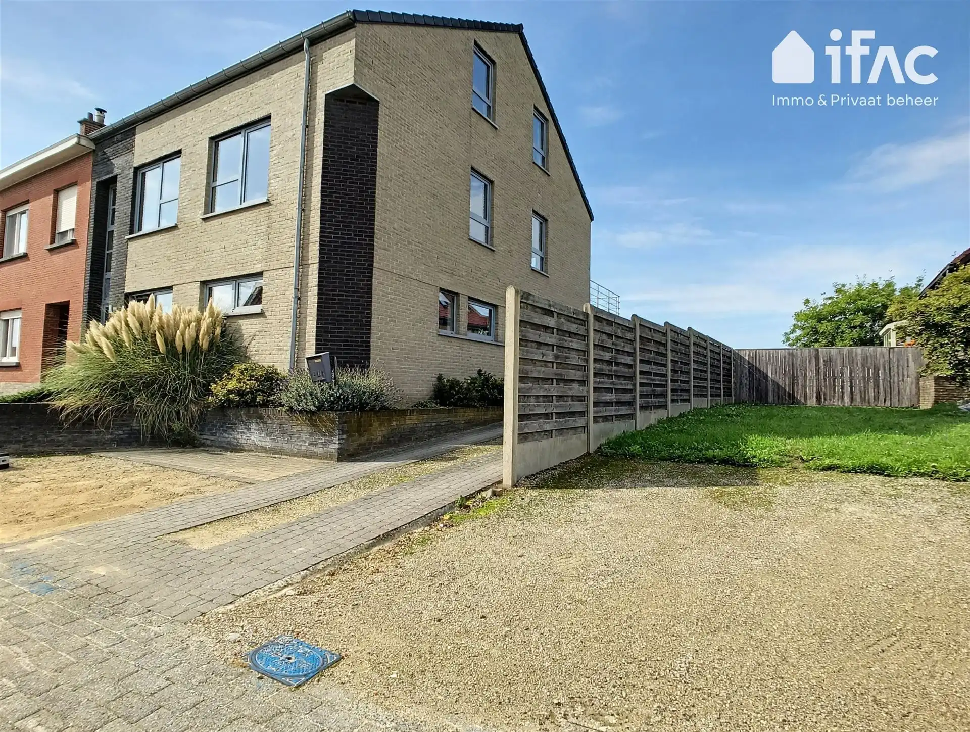 Appartement met 3 slaapkamers en 2 parkeerplaatsen foto 16
