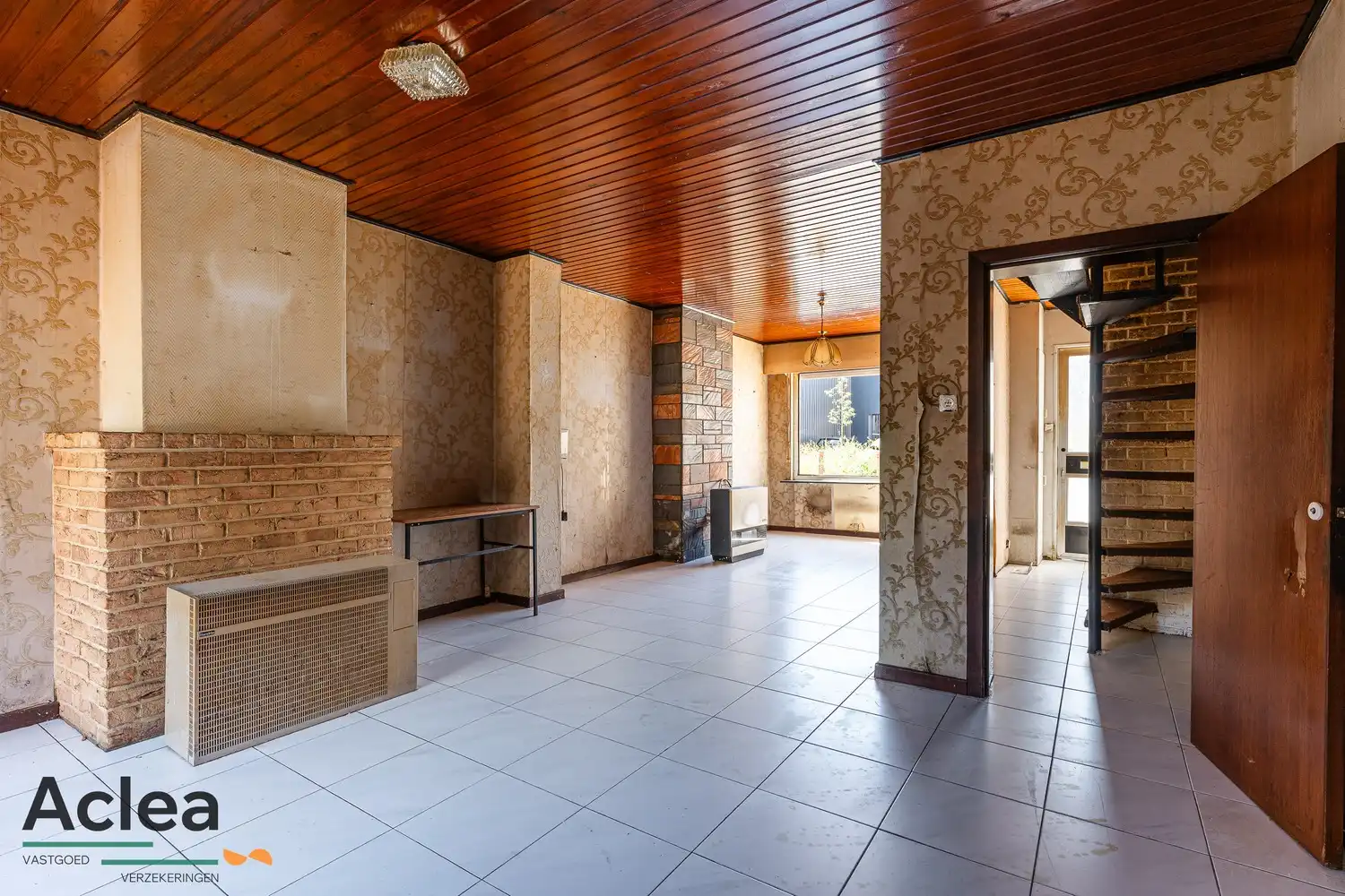 Te renoveren stadswoning met 4 slaapkamers en gezellige tuin foto 2