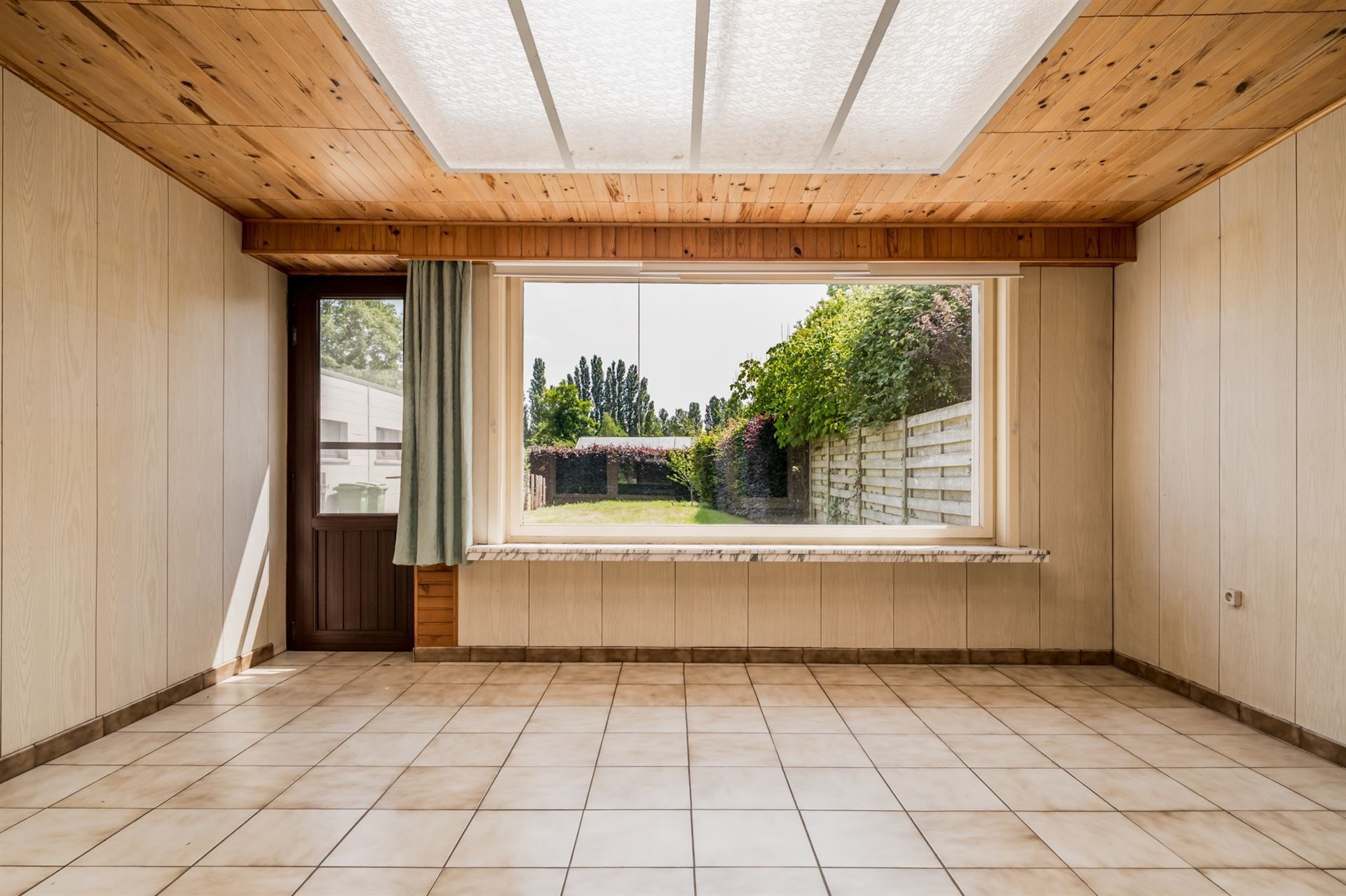Rustig gelegen woonhuis met veel potentieel foto 14
