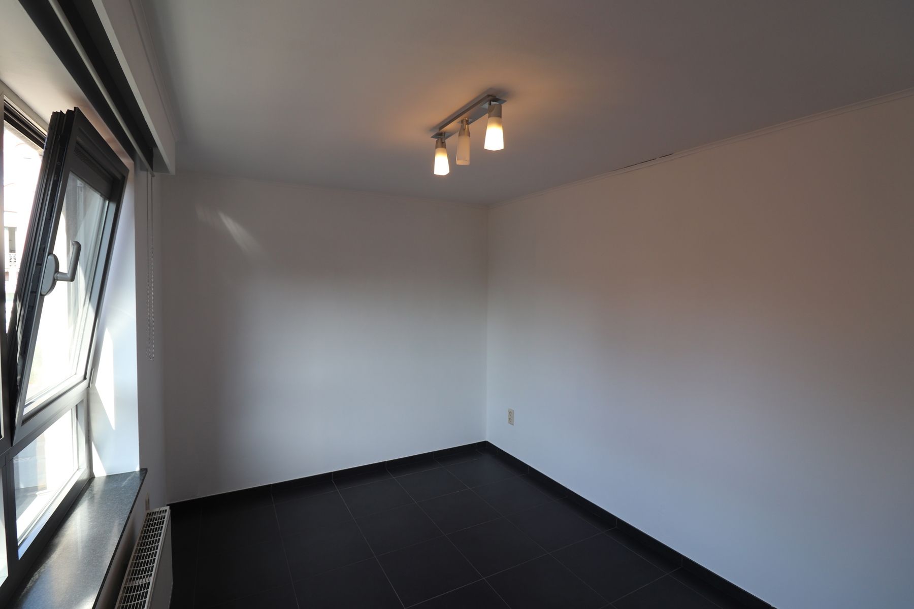 Een appartement op de 1ste verdieping achteraan met 1 slaapkamer en terras. foto 7