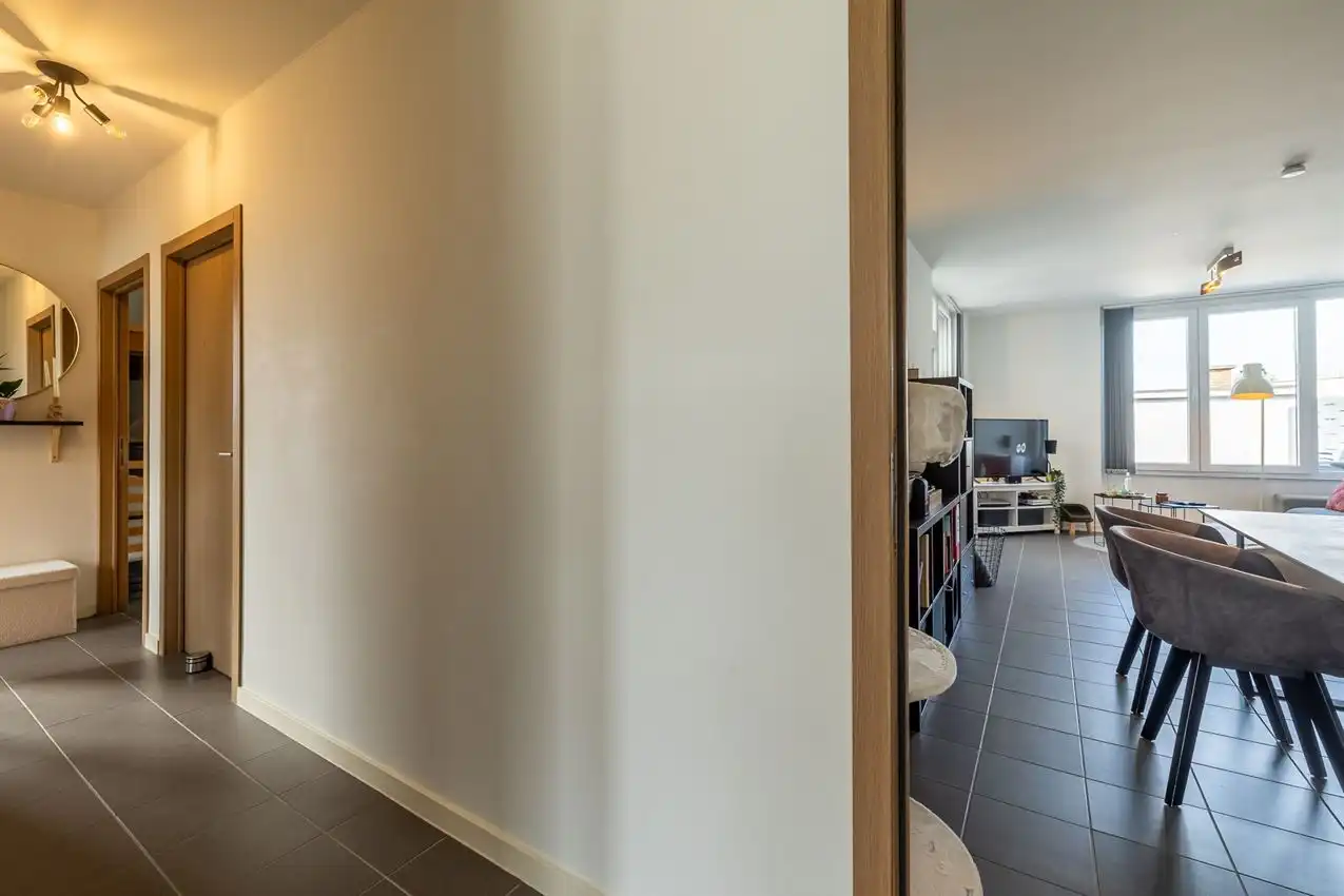 Gunstig gelegen woning, gelijkvloers, 2 slpk, omheinde tuin, garage foto 16