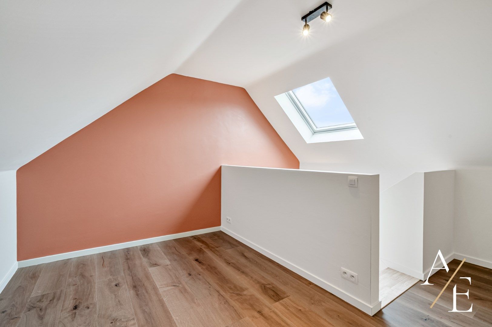 Totaal gerenoveerde energiezuinige woning met 3 slaapkamers en tuin foto 10