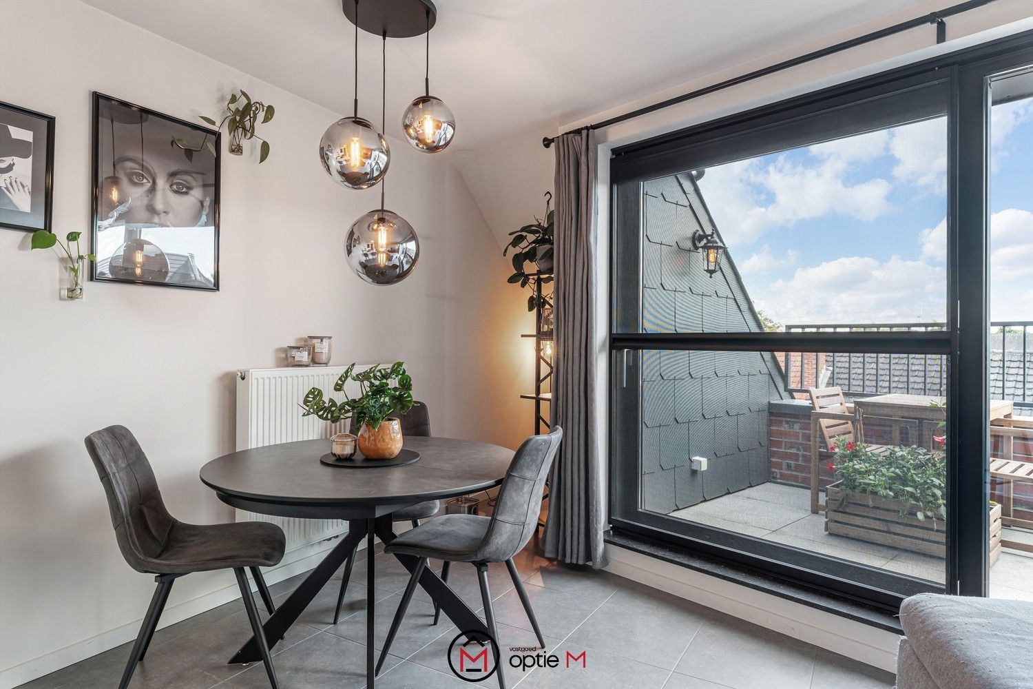 Ruim duplex appartement in het centrum van Diepenbeek foto 6
