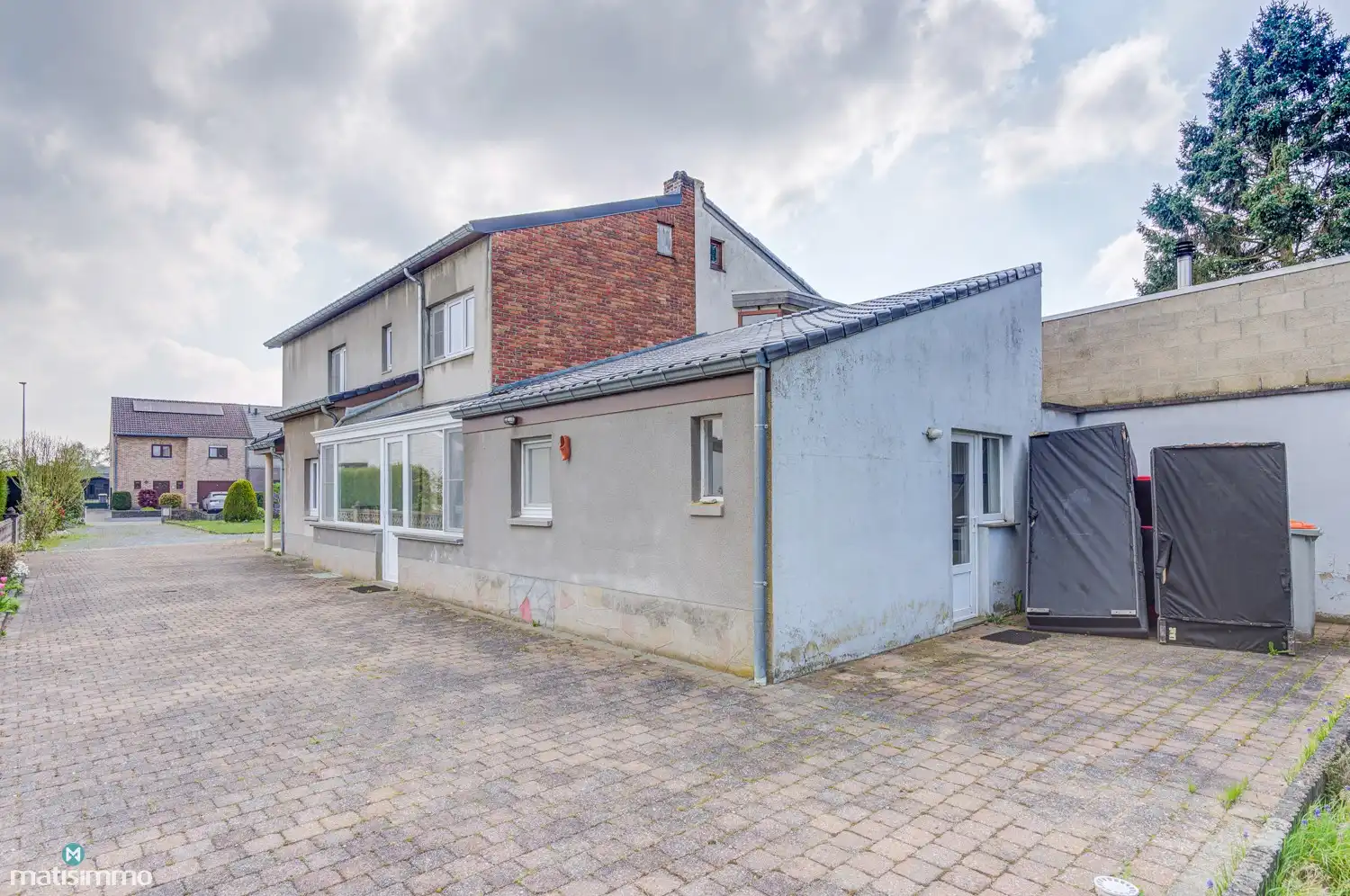 GEZINSWONING MET DRIE SLAAPKAMERS TE MAASMECHELEN foto 4